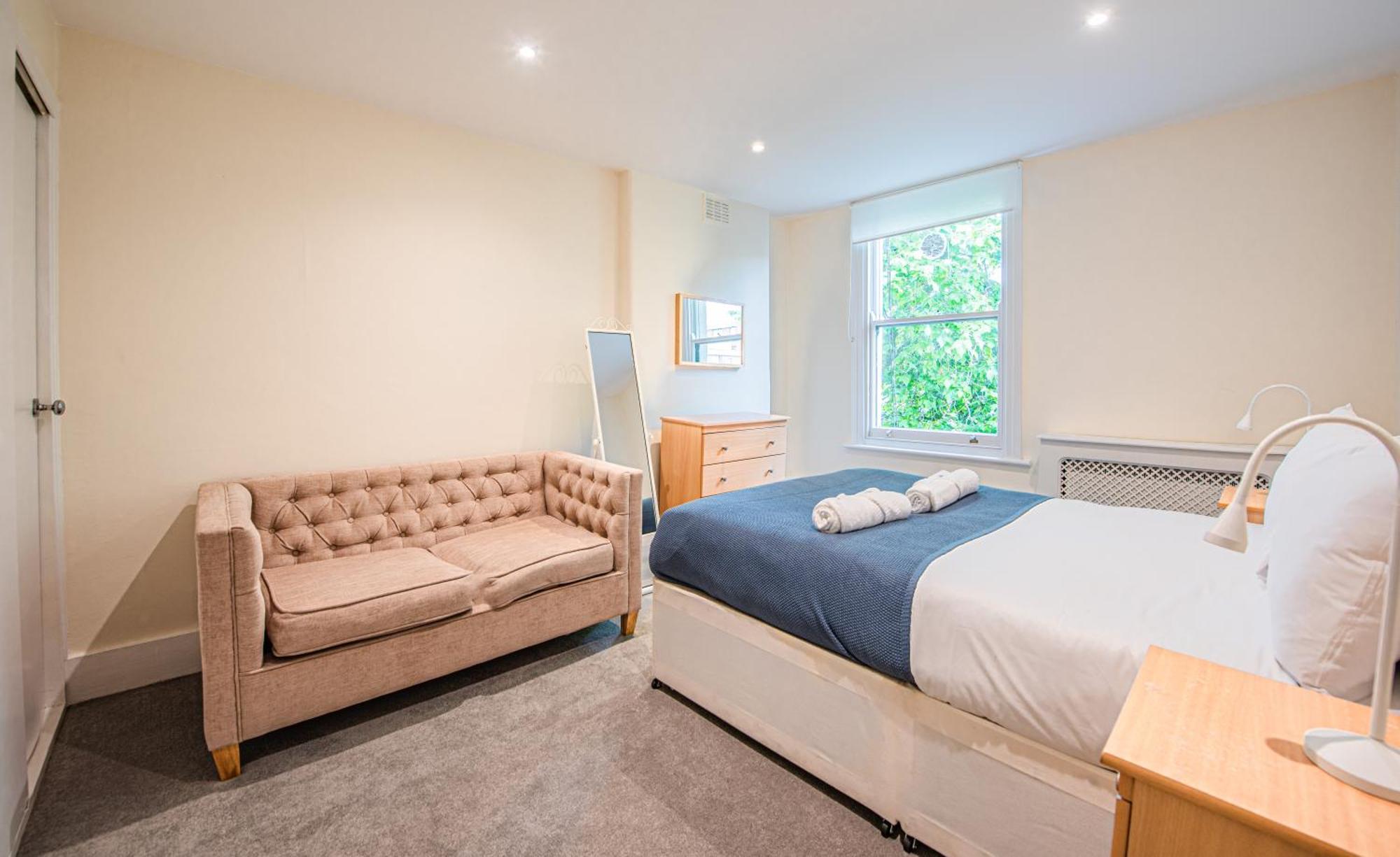 Charming Stylish Flat In The Heart Of Kensington