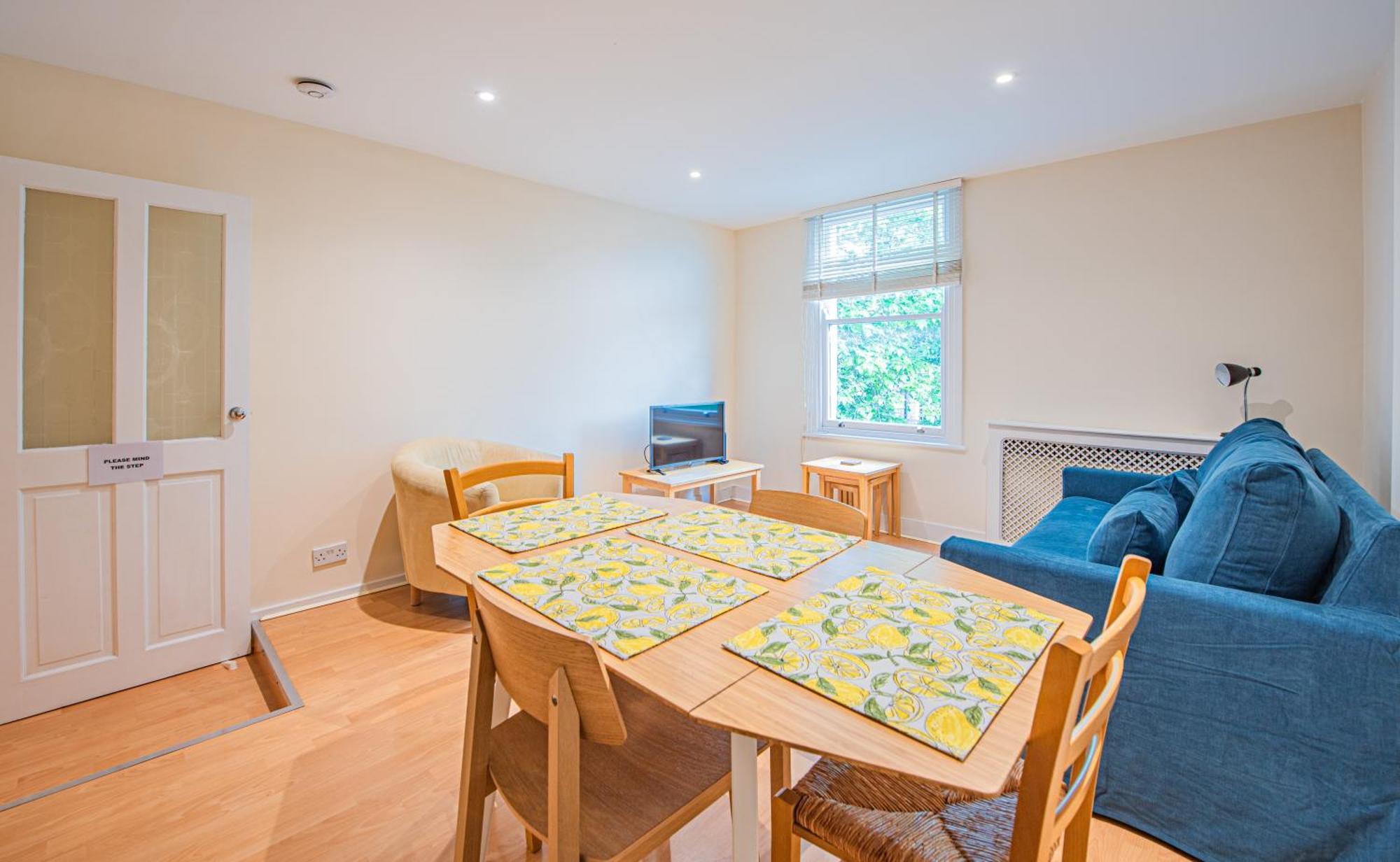 Charming Stylish Flat In The Heart Of Kensington Apartment *